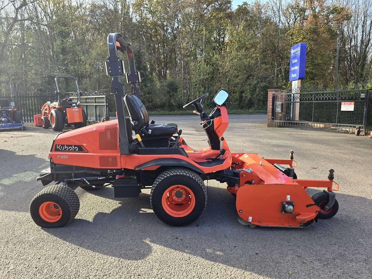 Kubota F251