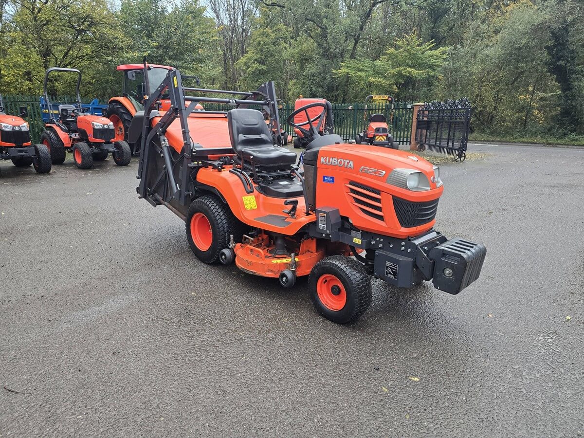 Thumbnail of Kubota G23HD 