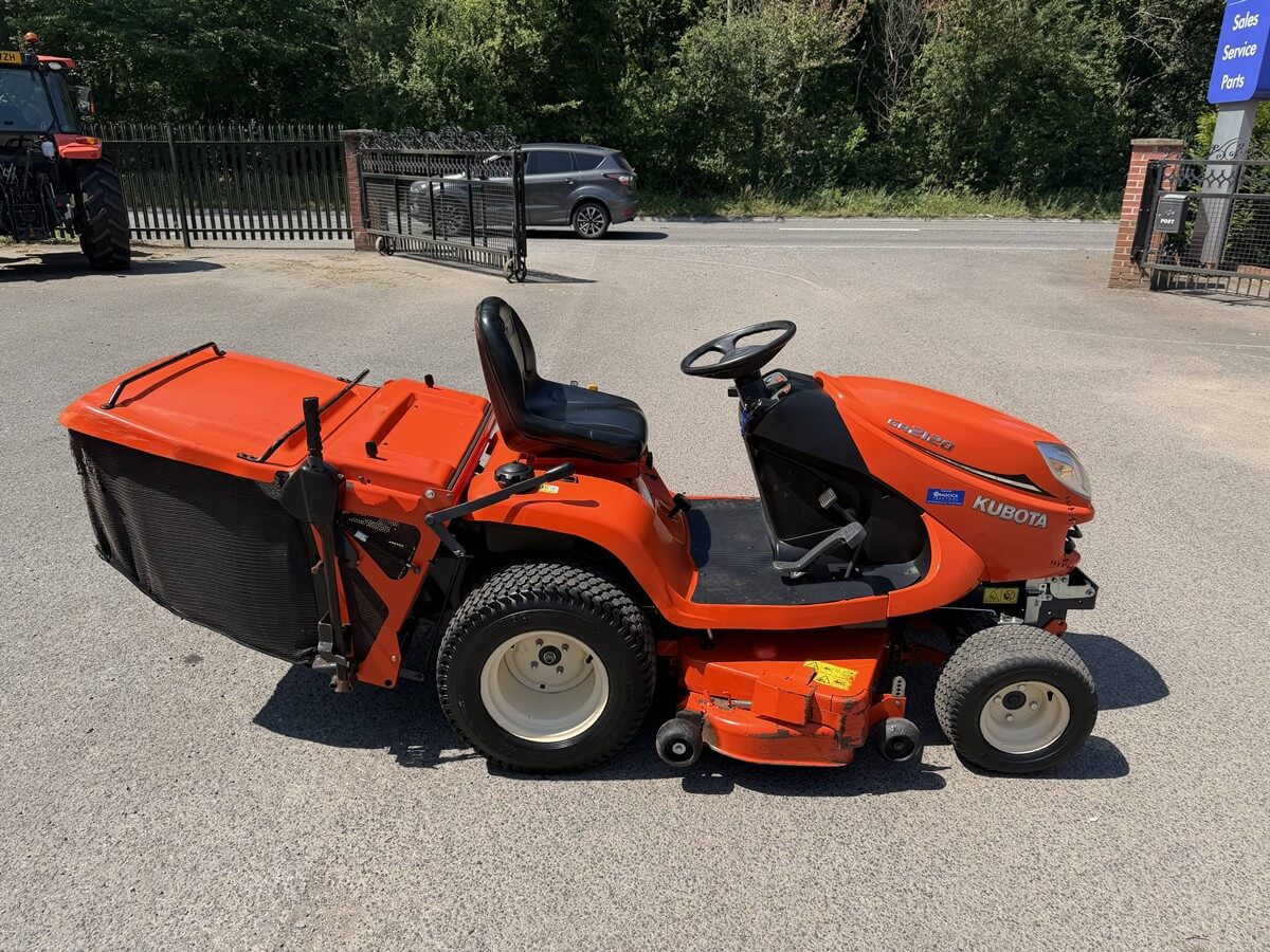 Thumbnail of Kubota GR2120