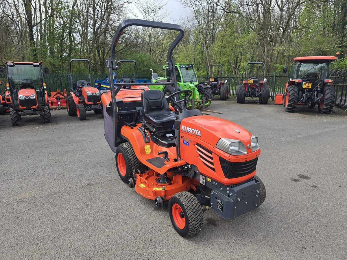 Thumbnail of Kubota G23-II
