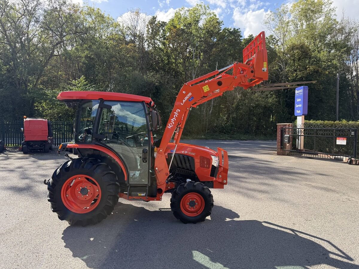 Thumbnail of Kubota L2452