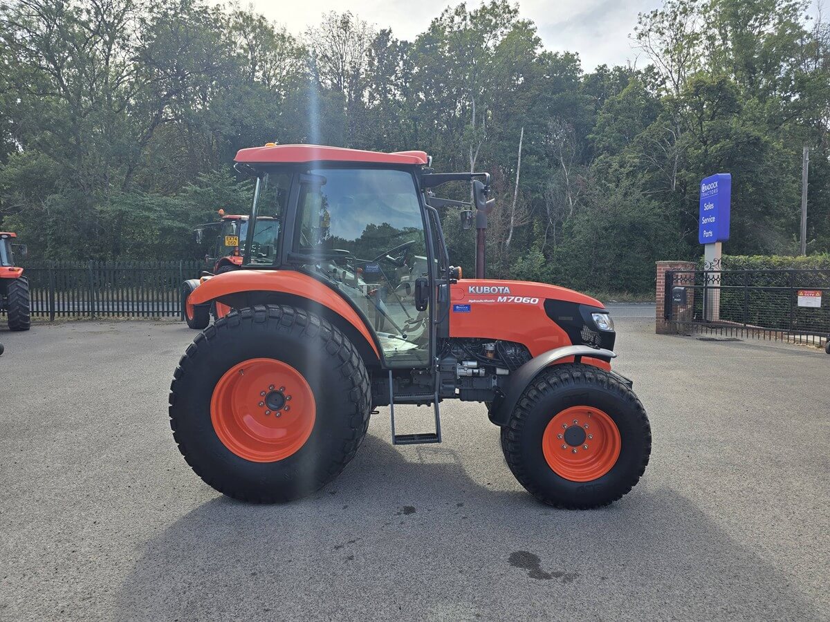 Thumbnail of Kubota M7060