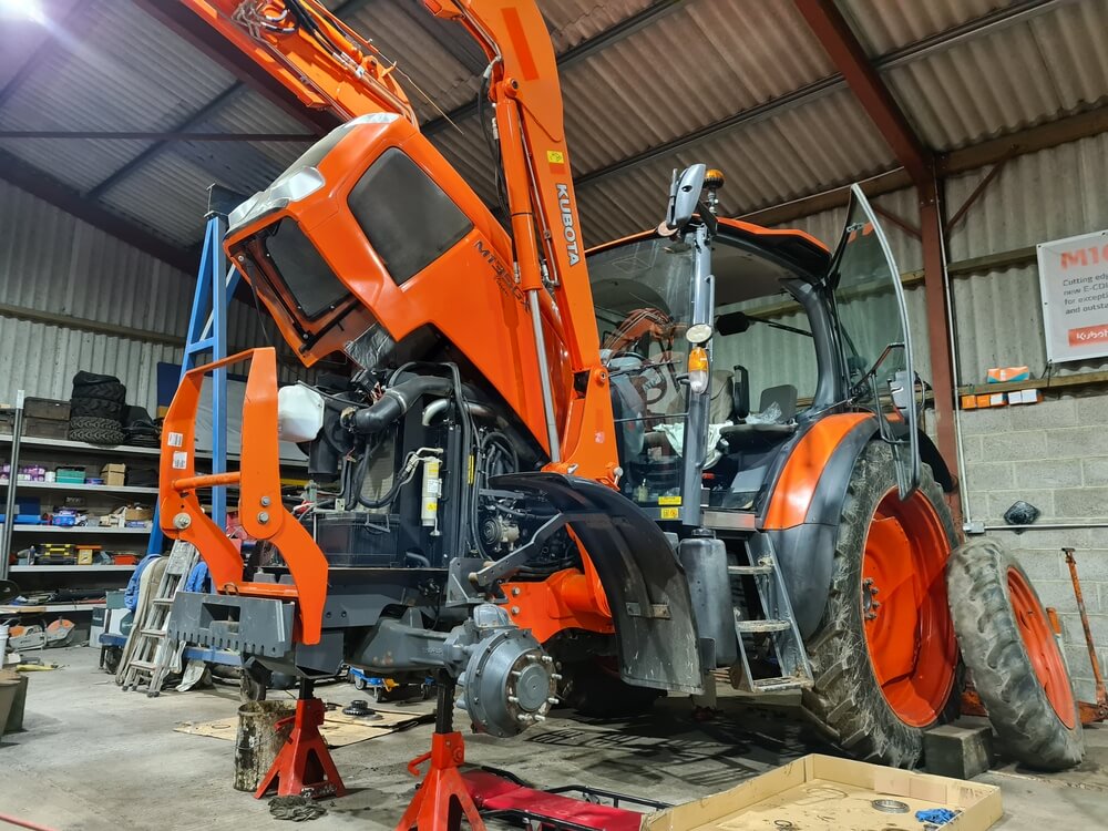 Service and Spares 3